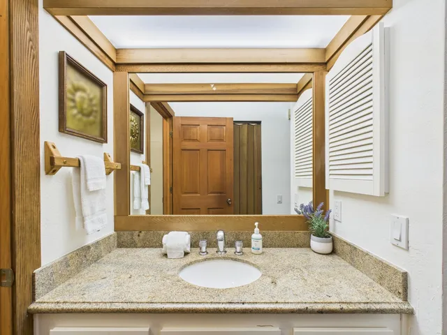 $1,195,000 | 1580 Snow Creek Condo Drive, Sun Valley, ID 83353