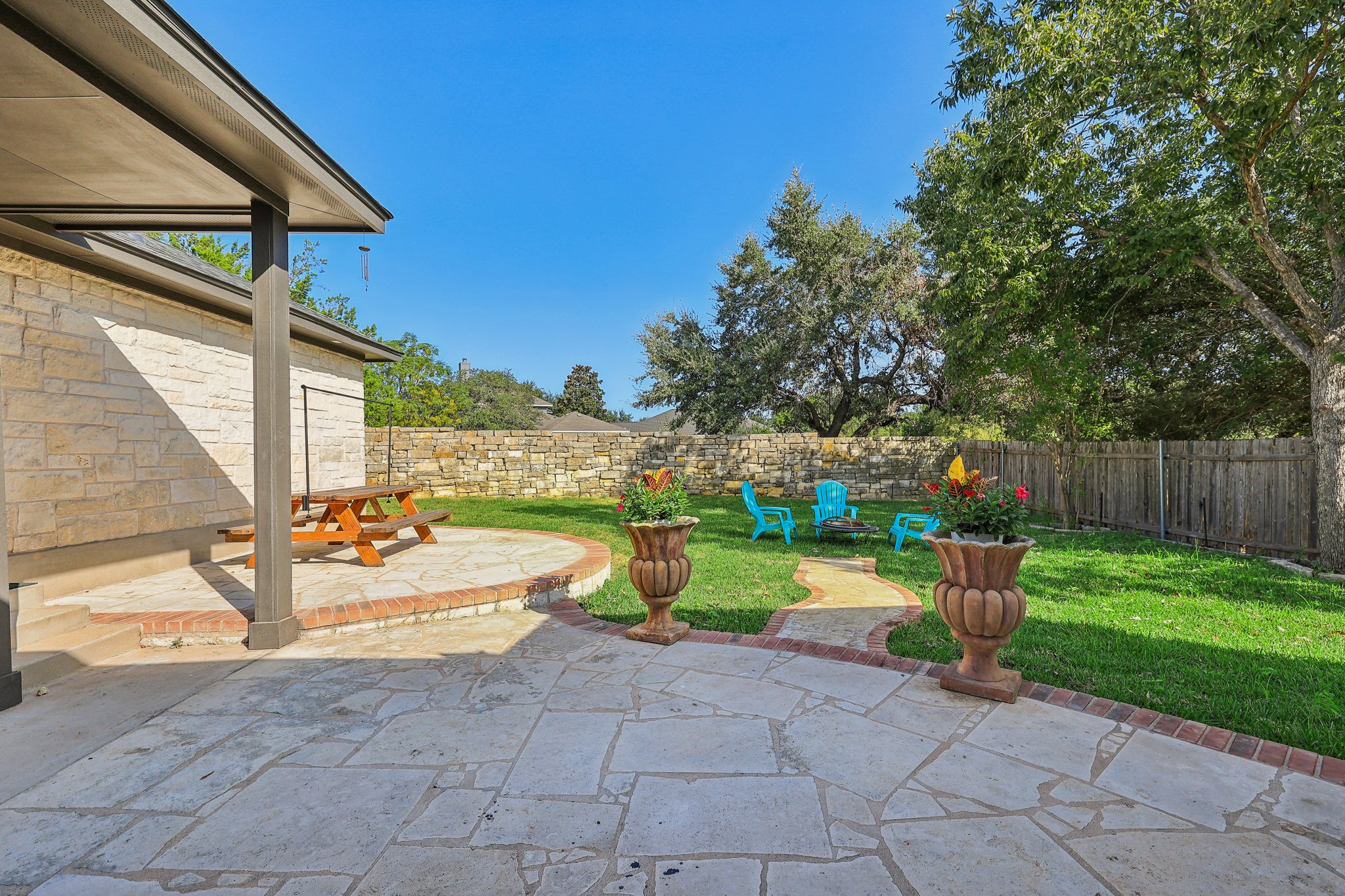 7324 Moon Rock Road Austin, TX 78739 - Photo 26 of 30 a view of a backyard with swimming pool