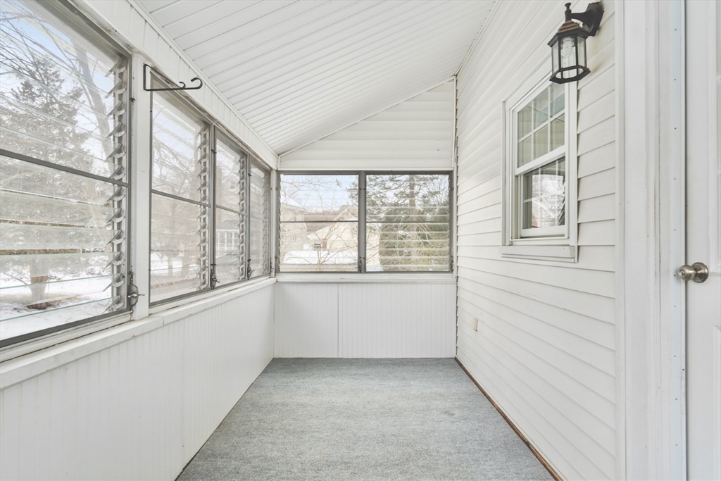 136 Marlborough Road Waltham, MA 02452 - Photo 16 of 17 Gallery Image 16