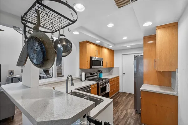 $649,000 | 722 West 223rd Street, Unit 2, Torrance, CA 90502