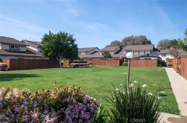 $649,000 | 722 West 223rd Street, Unit 2, Torrance, CA 90502