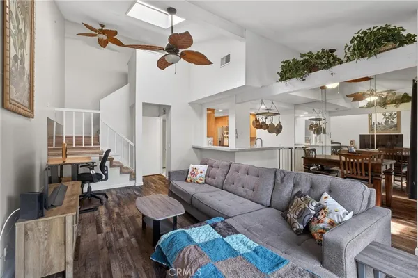 $649,000 | 722 West 223rd Street, Unit 2, Torrance, CA 90502