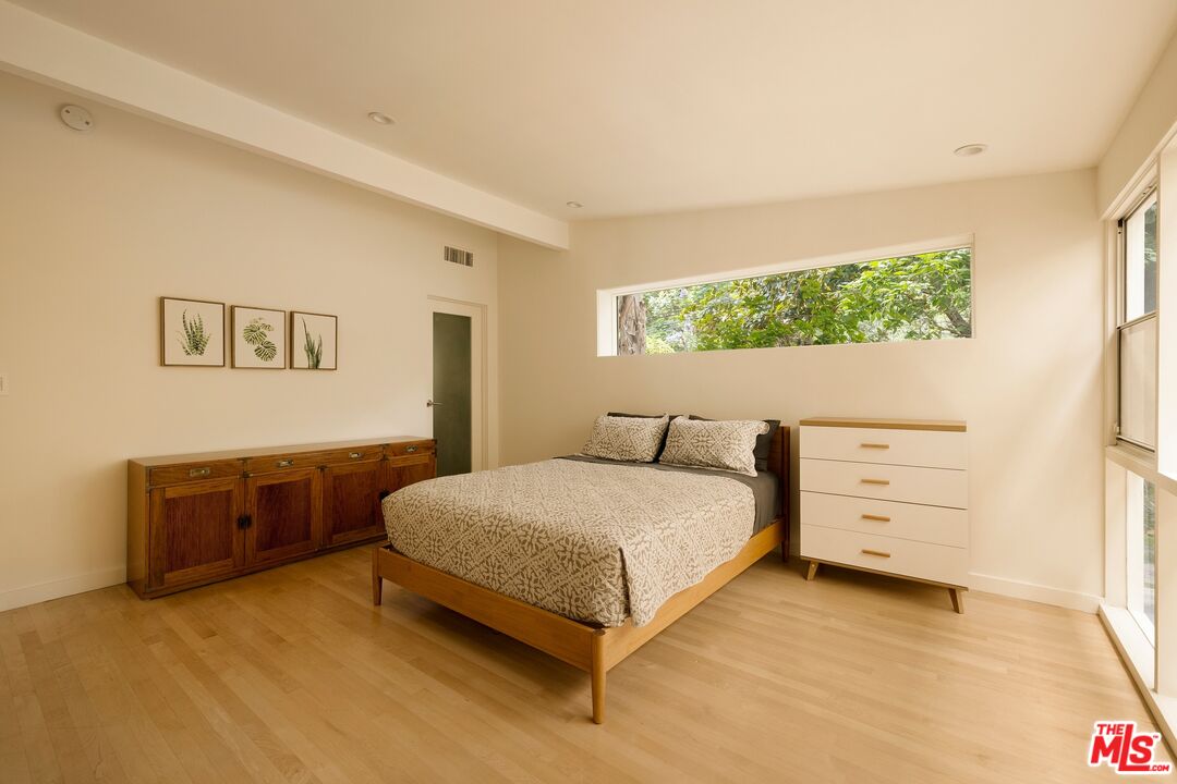 3600 Mandeville Canyon Road Los Angeles, CA 90049 - Photo 17 of 26