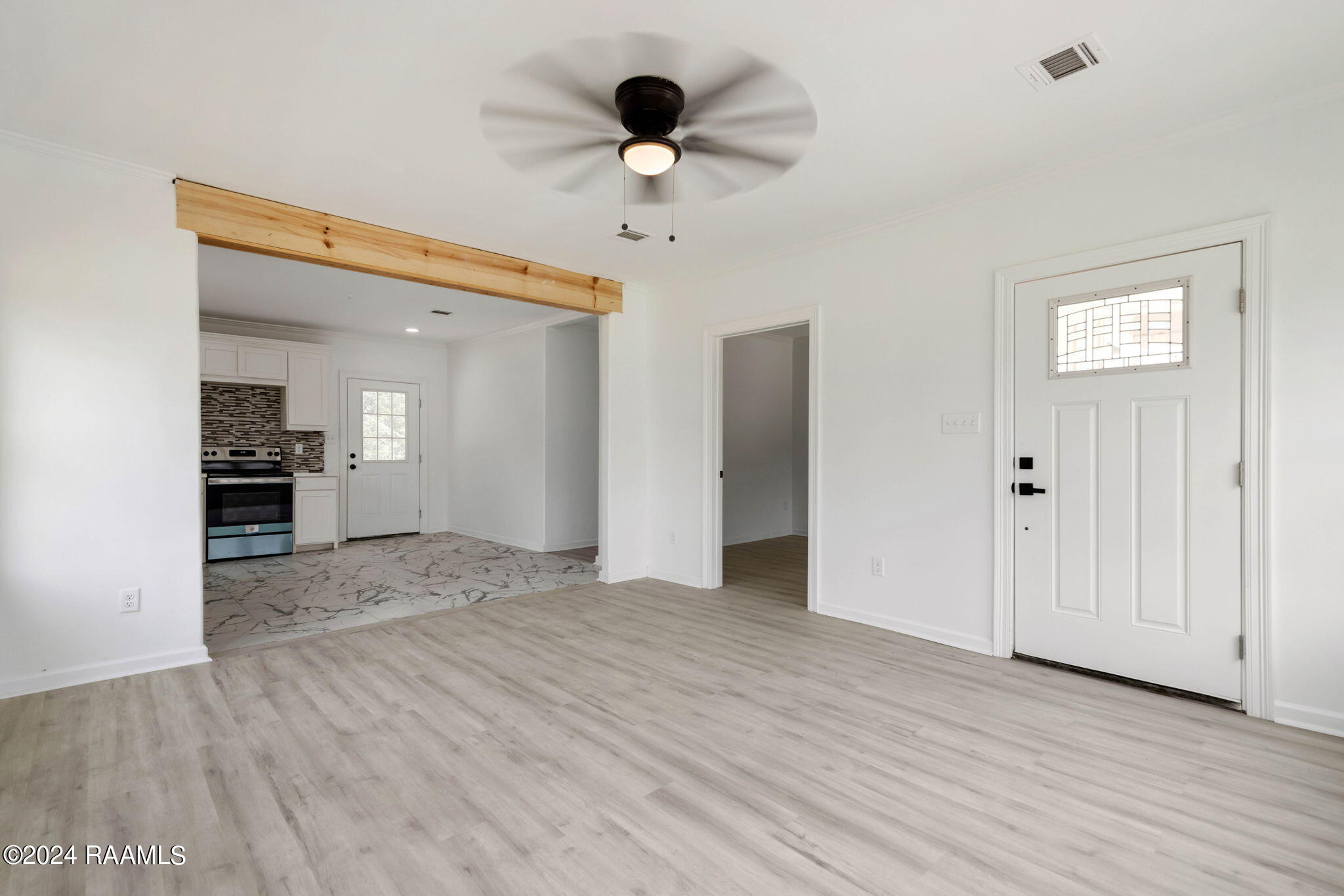 1003 Malapart Road, Unit G Lafayette, LA 70507 - Photo 8 of 25 6-web-or-mls-1003 G Malapart Rd-6