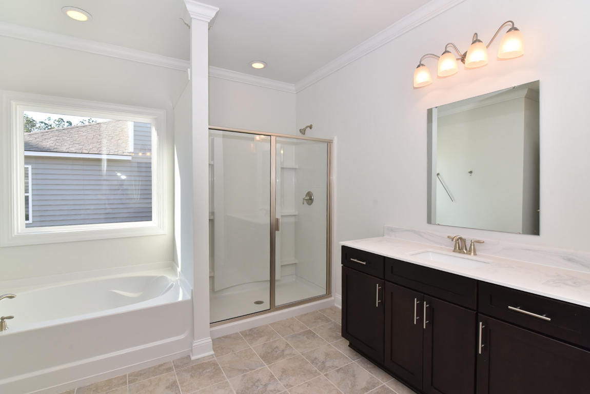525 Kilarney Road Summerville, SC 29483 - Photo 19 of 43 Garden Tub, Seprate Shower!