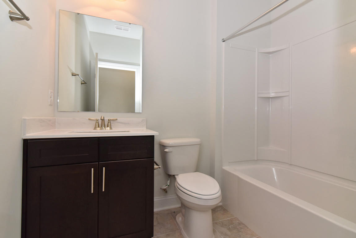 525 Kilarney Road Summerville, SC 29483 - Photo 21 of 43 Guest Bath 2