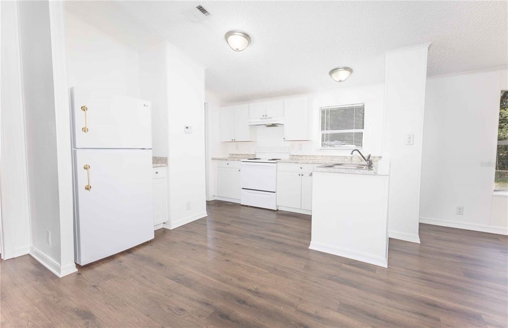 4872 Evans Street Coleman, FL 33521 - Photo 7 of 24 Gallery Image 7