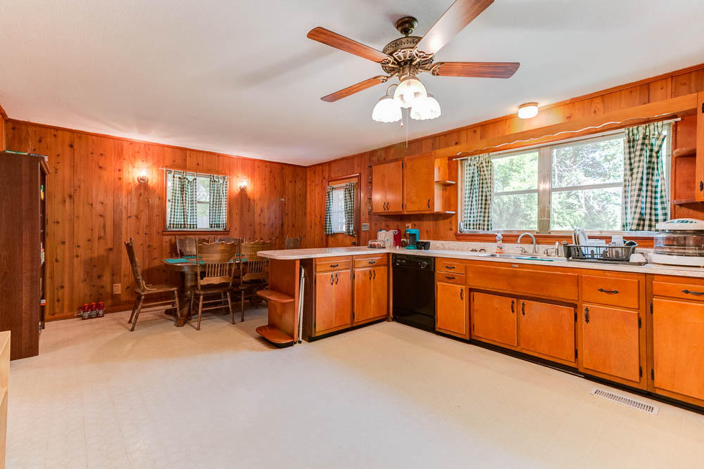 4628 Delashmitt Road Hixson, TN 37343 - Photo 9 of 38 IMG_2647_HDR