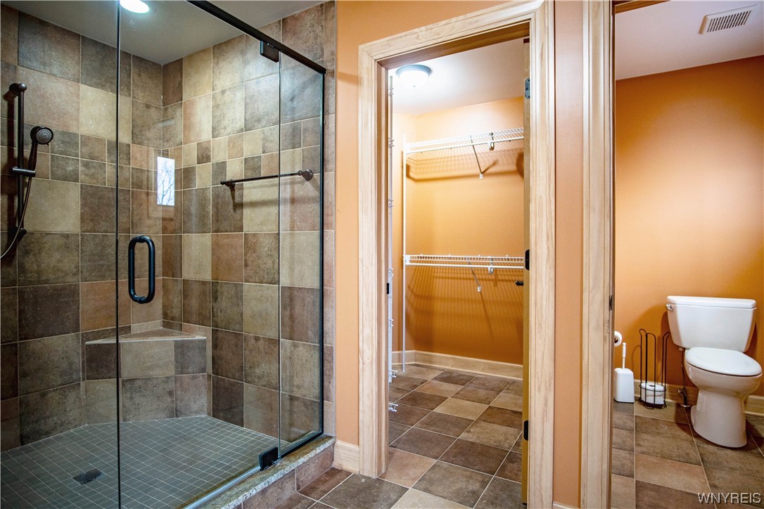 990 Dodge Road Amherst, NY 14068 - Photo 29 of 50 PRIMARY BATH