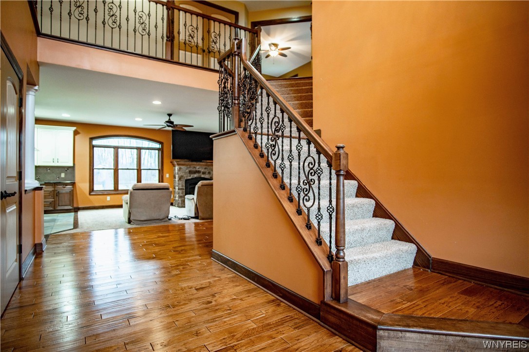 990 Dodge Road Amherst, NY 14068 - Photo 4 of 50 FOYER