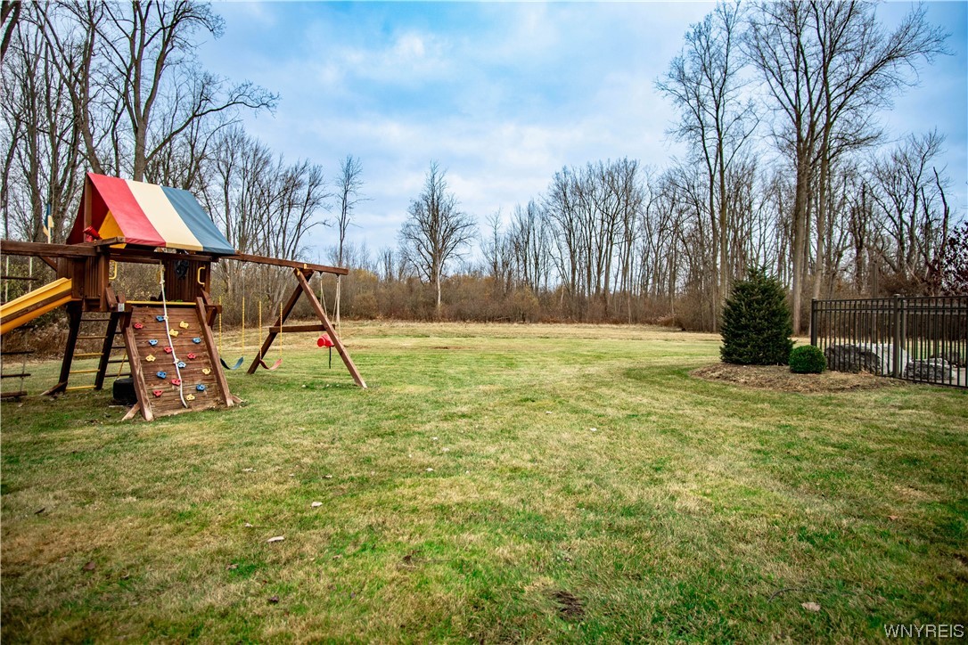 990 Dodge Road Amherst, NY 14068 - Photo 43 of 50 YARD