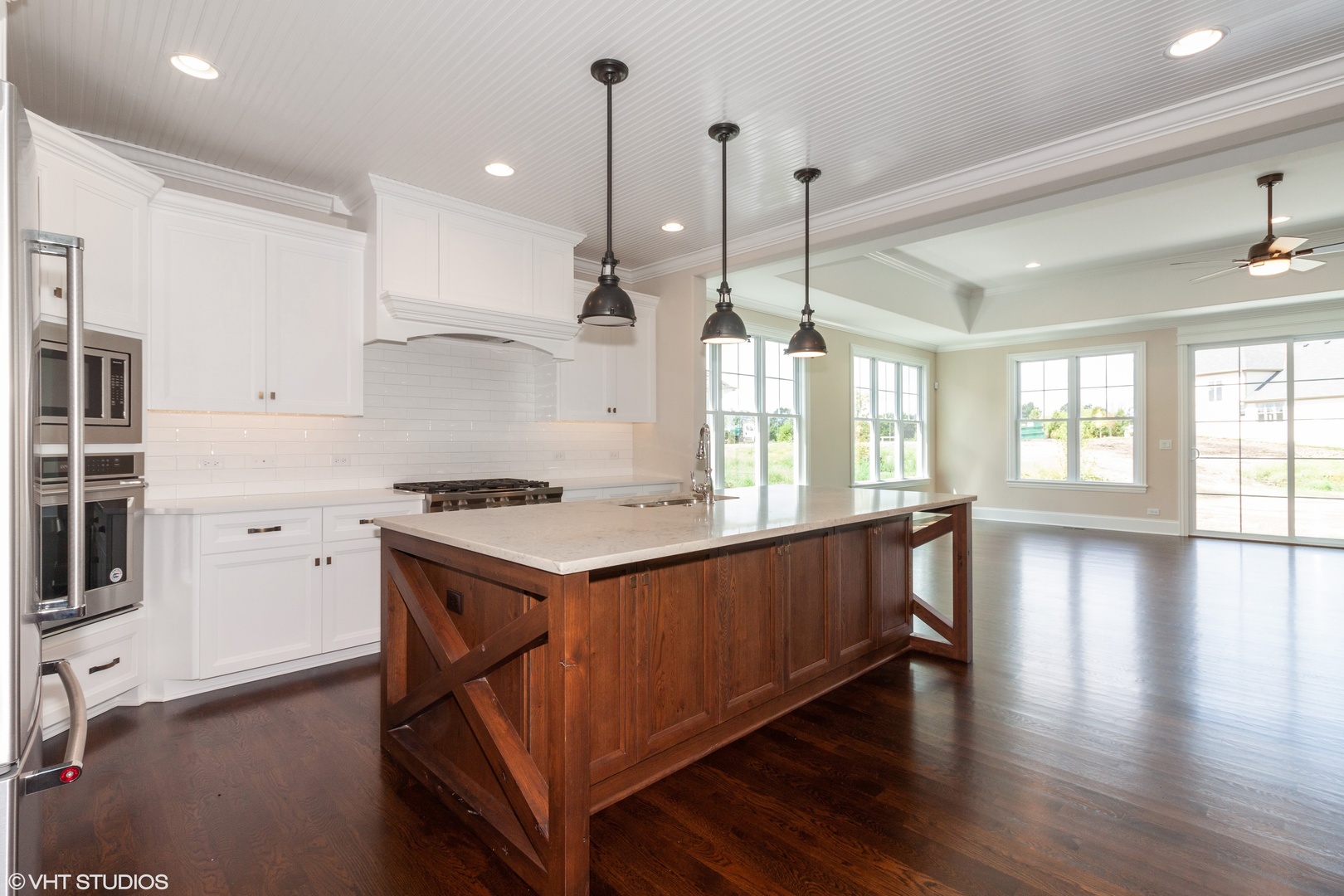 346 61st Street Willowbrook, IL 60527 - Photo 4 of 7