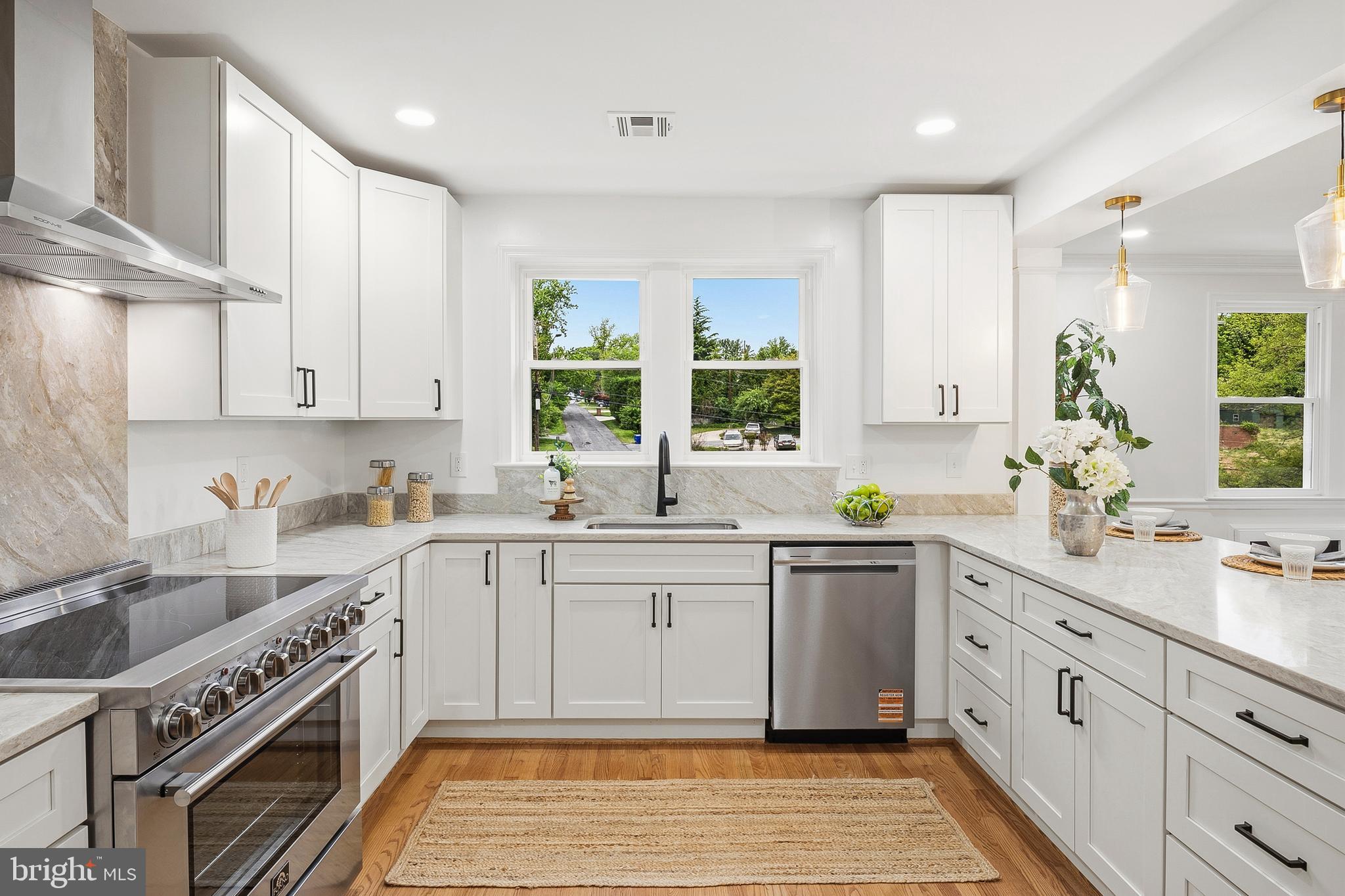 206 Shaw Avenue Silver Spring, MD 20904 - Photo 10 of 59 Kitchen (alt view)