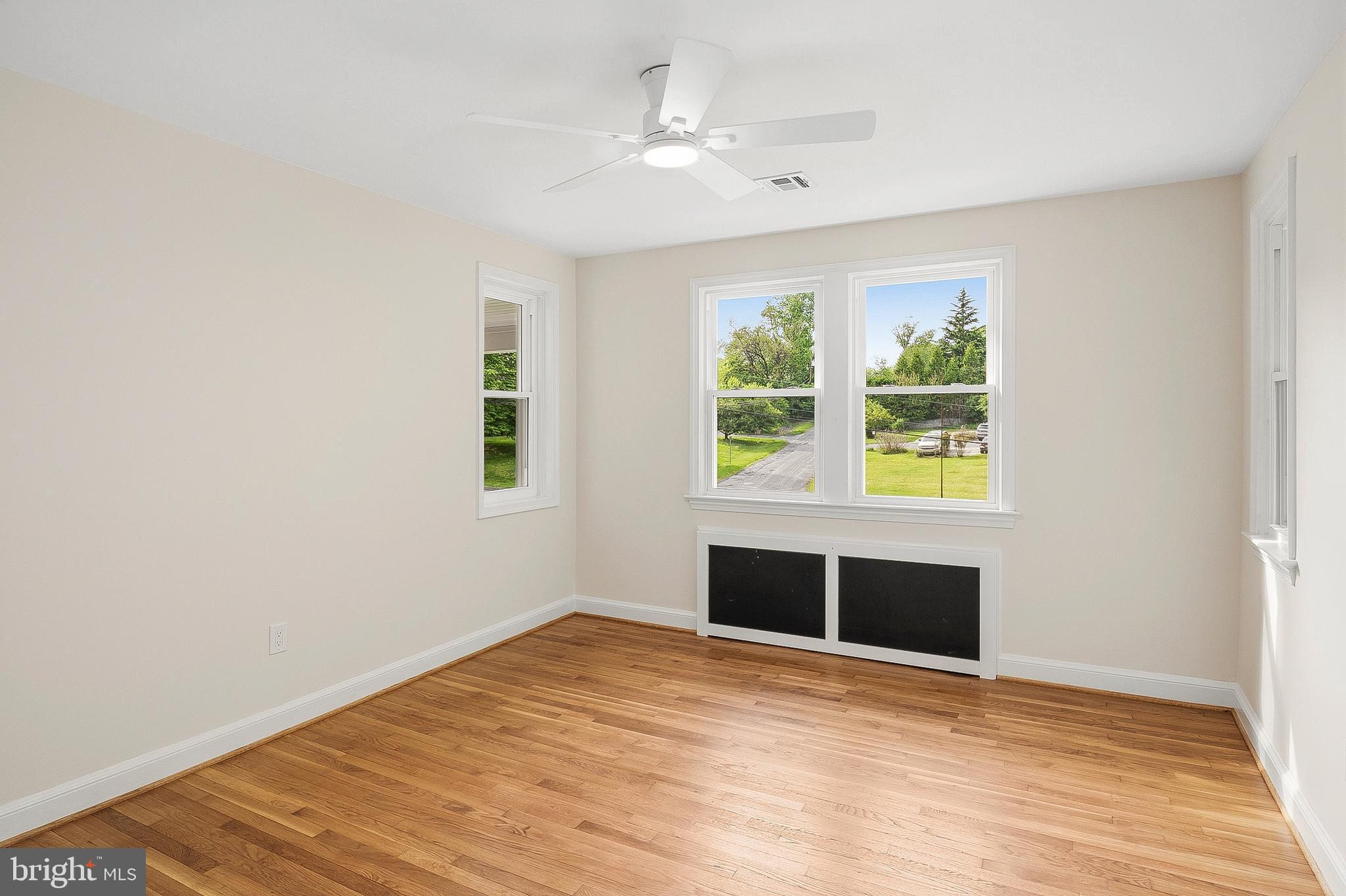 206 Shaw Avenue Silver Spring, MD 20904 - Photo 25 of 59 Bedroom 2