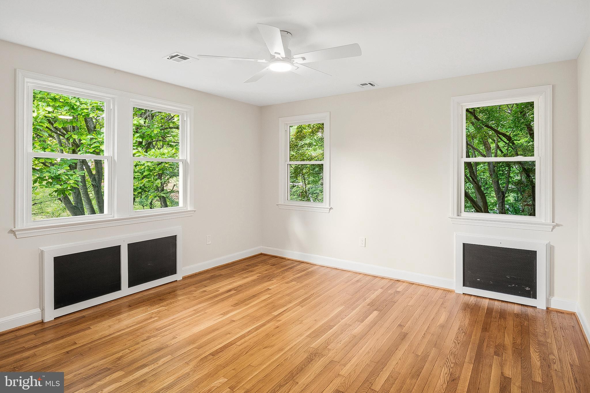 206 Shaw Avenue Silver Spring, MD 20904 - Photo 27 of 59 Bedroom 3