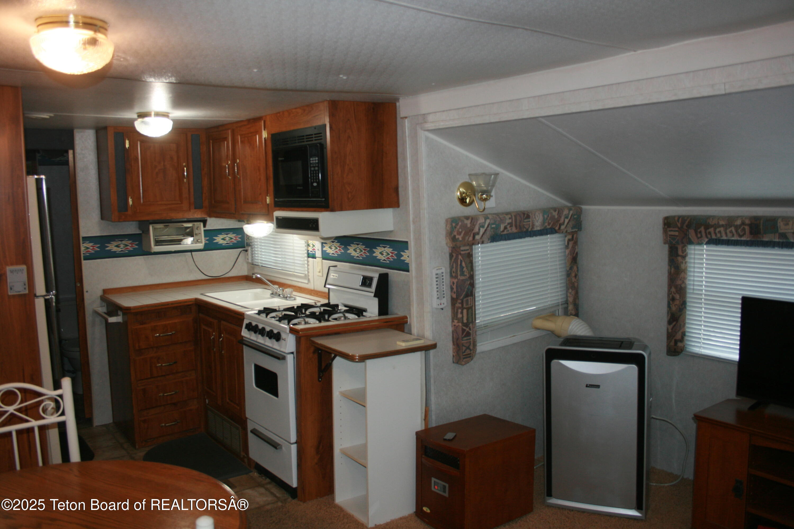 43 Muleshoe Road Thayne, WY 83127 - Photo 8 of 24 IMG_0690