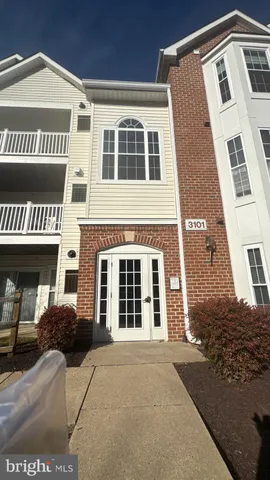 $2,400 | 3101 River Bend Court, Unit B 304, Laurel, MD 20724
