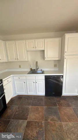 $2,400 | 3101 River Bend Court, Unit B 304, Laurel, MD 20724