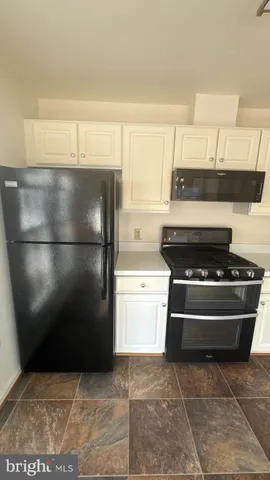 $2,400 | 3101 River Bend Court, Unit B 304, Laurel, MD 20724