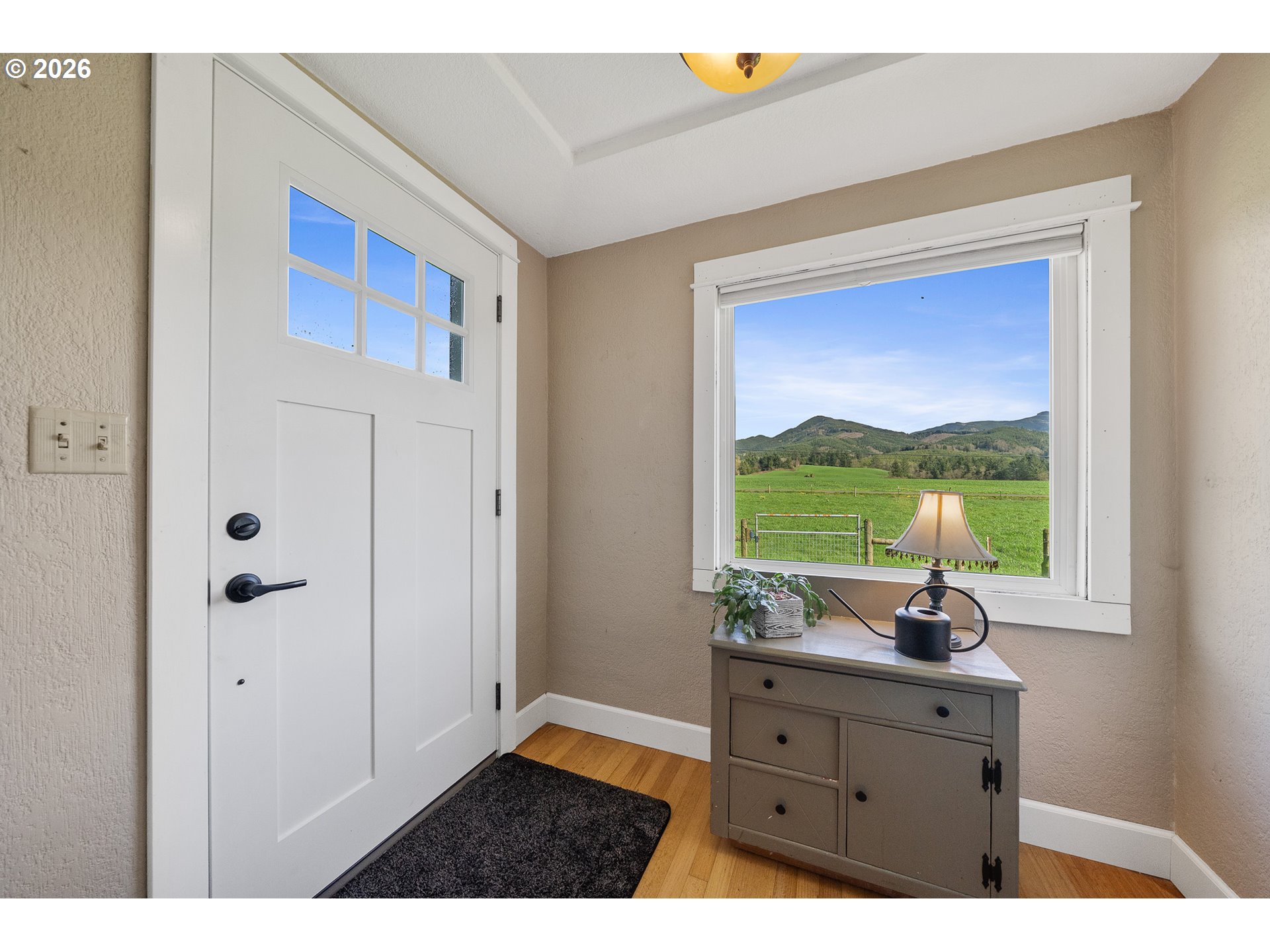 5350 Brickyard Road Tillamook, OR 97141 - Photo 10 of 46 Entrance/Foyer