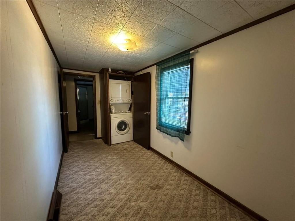 235 Hinchberger Road Butler, PA 16002 - Photo 20 of 40 a view of a big room with closet and windows