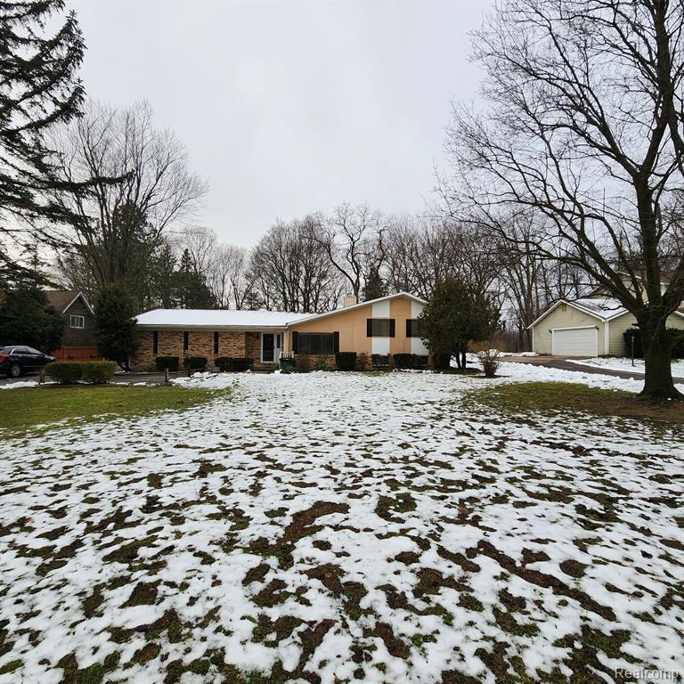 28705 Inkster Road Farmington Hills, MI 48334 - Photo 1 of 24