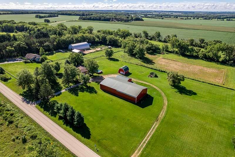 8410 Forest Preserve Road Durand, IL 61024 - Photo 31 of 37 a view of a garden with a lake