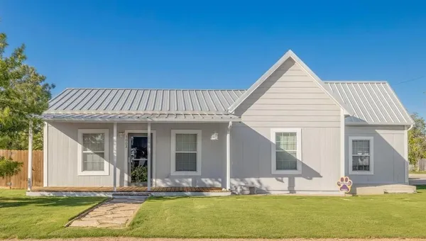 $205,000 | 1002 South 6th Street, Merkel, TX 79536