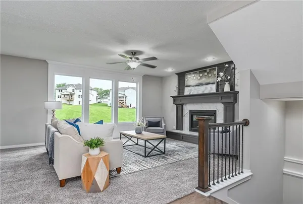 $649,950 | 6118 Lewis Drive, Shawnee, KS 66226