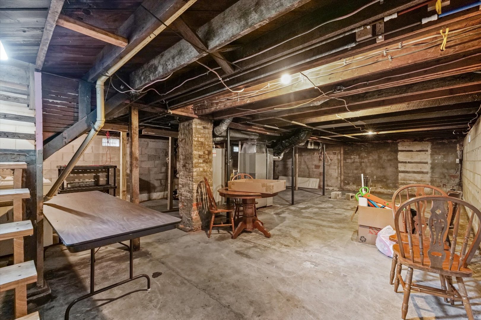1311 West Hill Street Champaign, IL 61821 - Photo 20 of 27 a view of a chairs and table in the patio