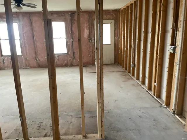 $89,900 | 2165 South New Holland Road, Wabash, IN 46992