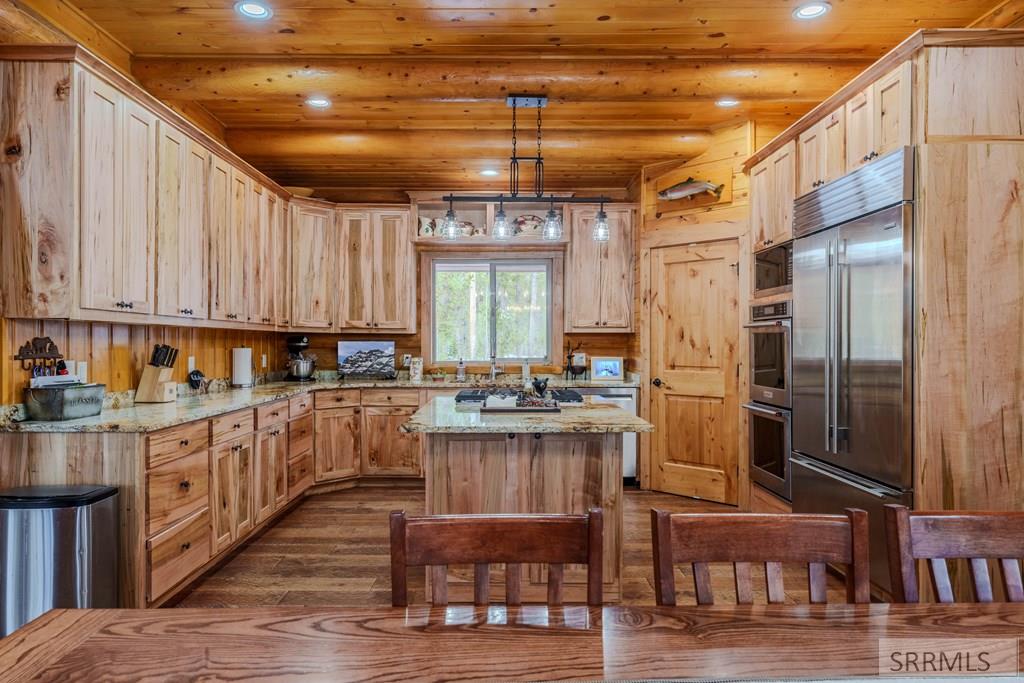 4495 Stone Run Island Park, ID 83429 - Photo 11 of 30 Custom Cabinetry