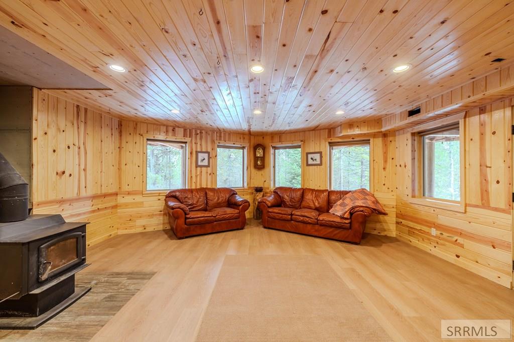 4495 Stone Run Island Park, ID 83429 - Photo 24 of 30 Family Room