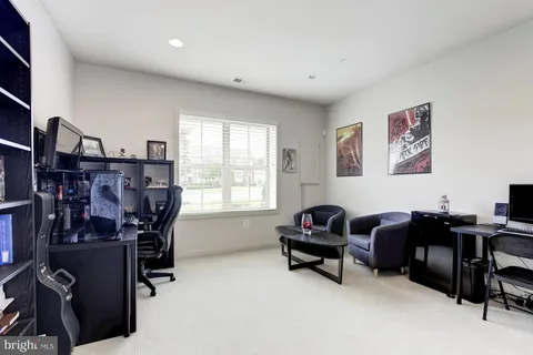 $3,900 | 13301 Tivoli Lake Boulevard, Silver Spring, MD 20906