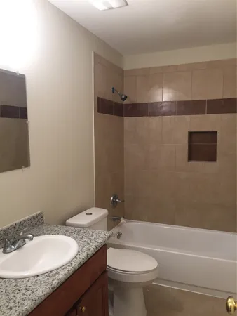 $920 | 4031 Ward Street, Houston, TX 77021