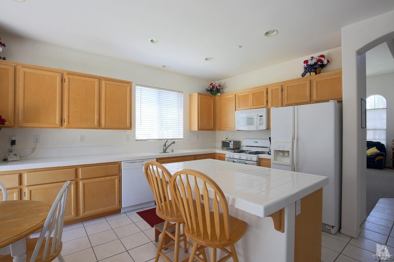 708 Navito Way Oxnard, CA 93030 - Photo 7 of 25 Additional Photo