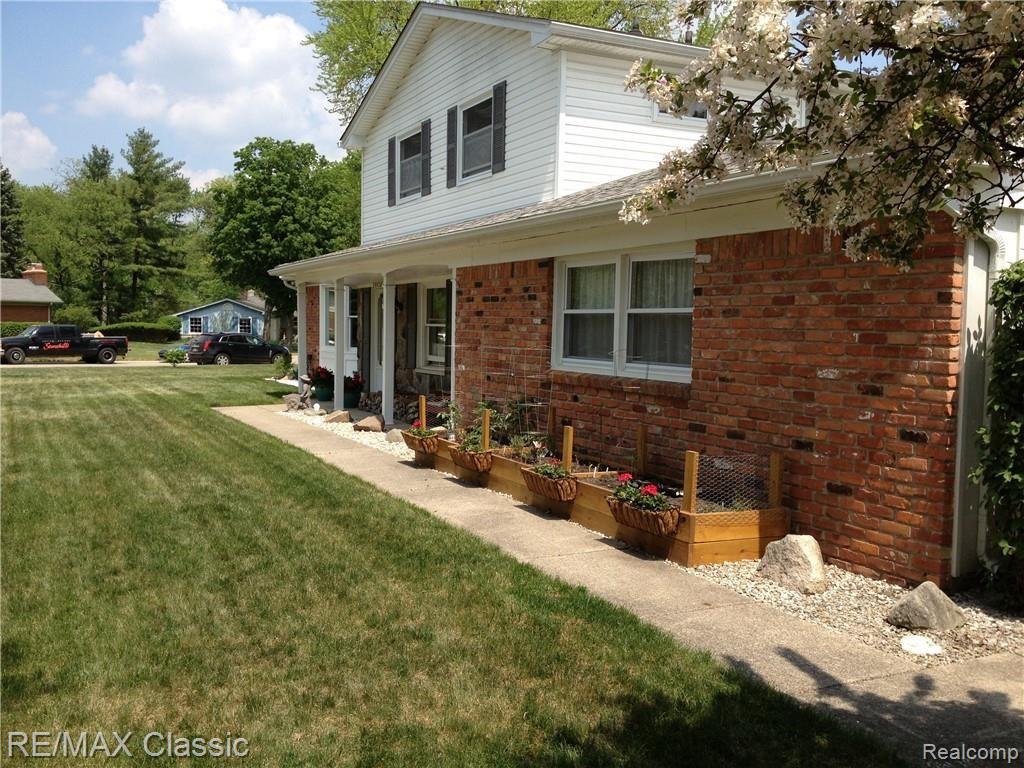 29928 Fox Grove Road Farmington, MI 48334 - Photo 39 of 47