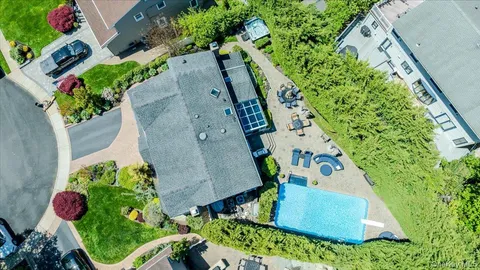 $1,699,999 | 2539 Bradley Court, Merrick, NY 11566