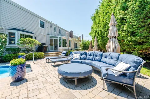 $1,699,999 | 2539 Bradley Court, Merrick, NY 11566