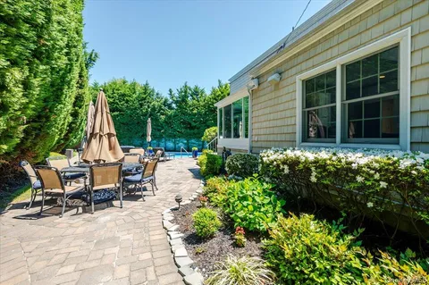 $1,699,999 | 2539 Bradley Court, Merrick, NY 11566
