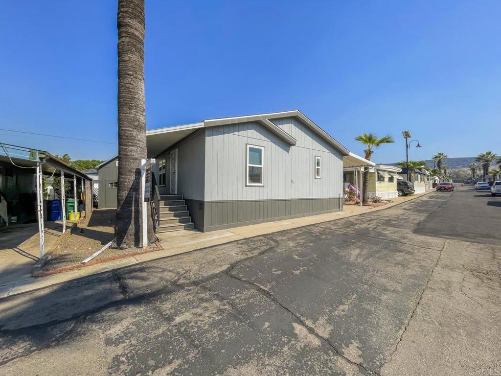 8545 Mission Gorge Road, Unit SPC 129 Santee, CA 92071 - Photo 5 of 46 Gallery Image 5