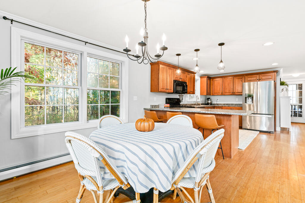 5 Parker Ridge Road Biddeford, ME 04005 - Photo 8 of 38 DSC09922