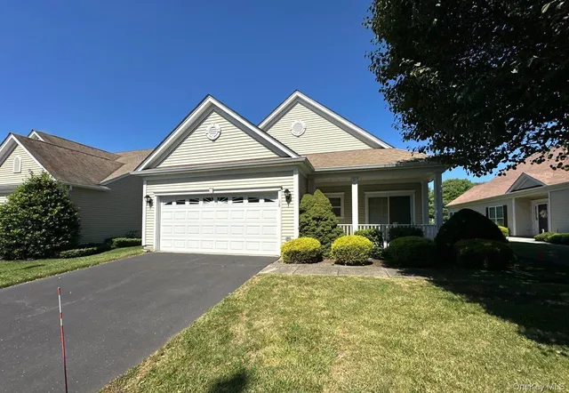 $584,000 | 68 Louden Loop, Mount Sinai, NY 11766