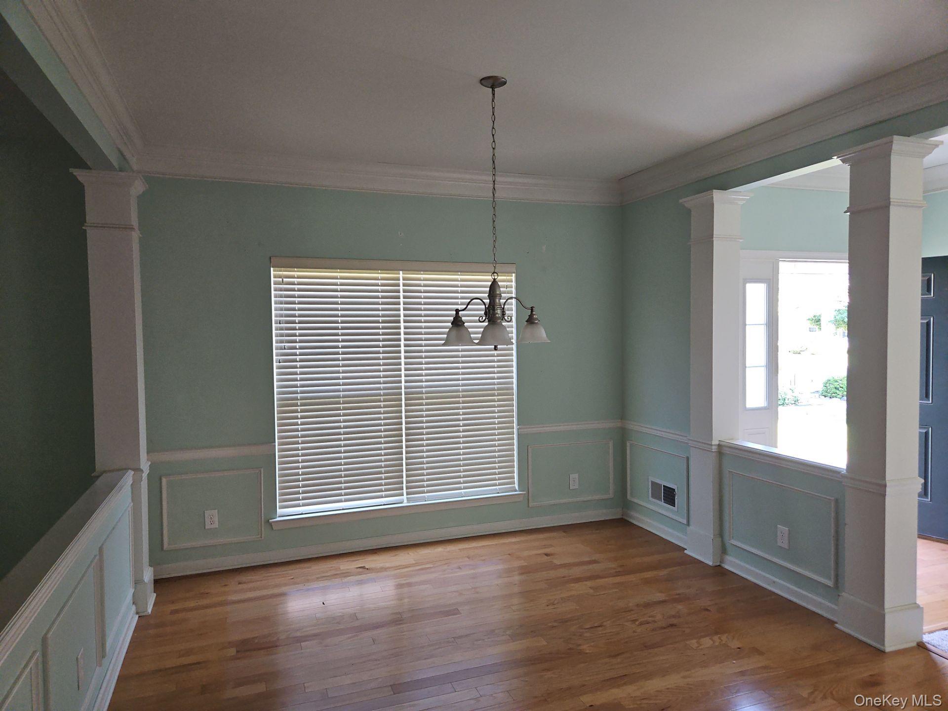 68 Louden Loop Mount Sinai, NY 11766 - Photo 4 of 16