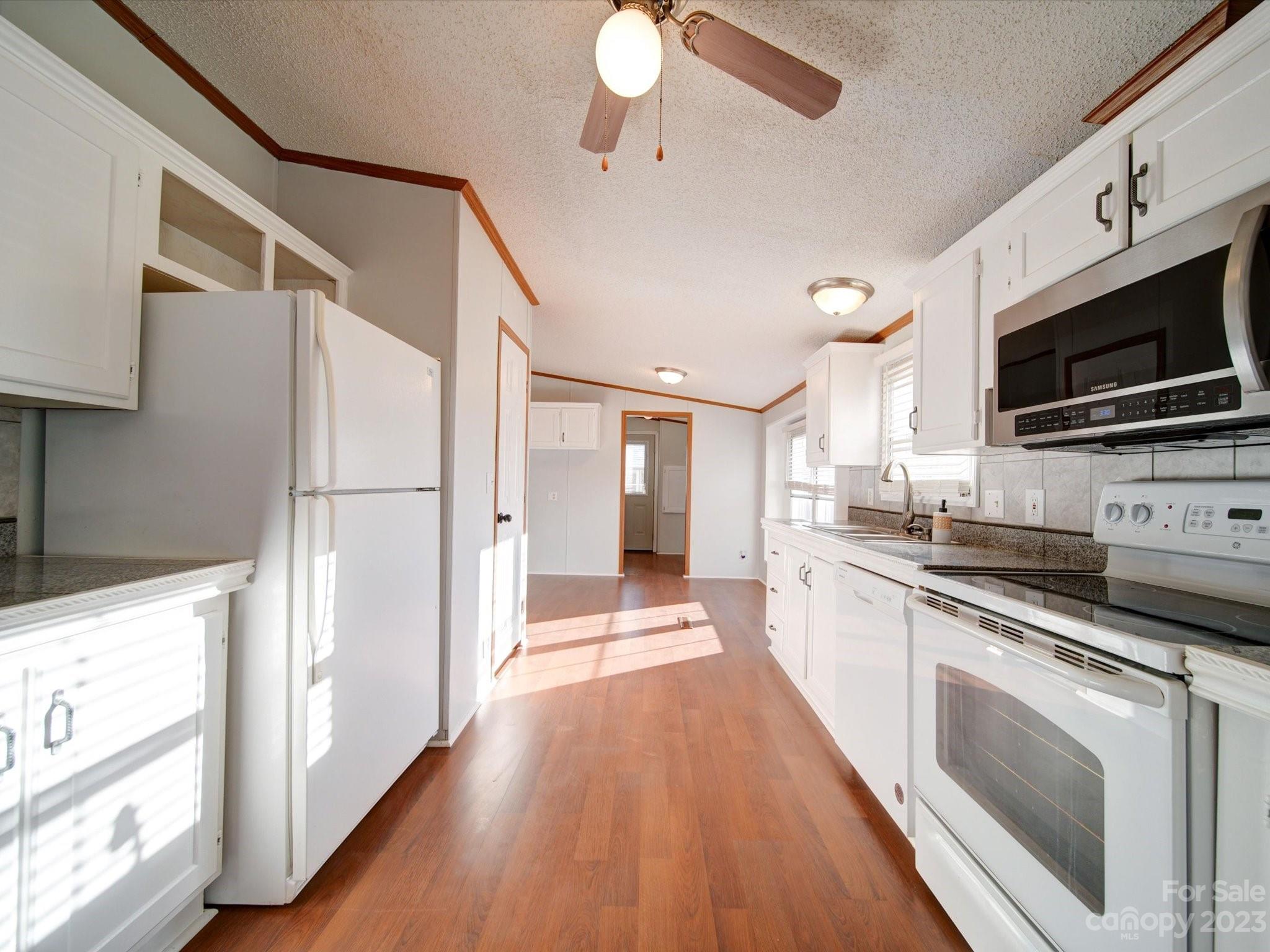 672 Abbeydale Road Harmony, NC 28634 - Photo 8 of 25 Gallery Image 8