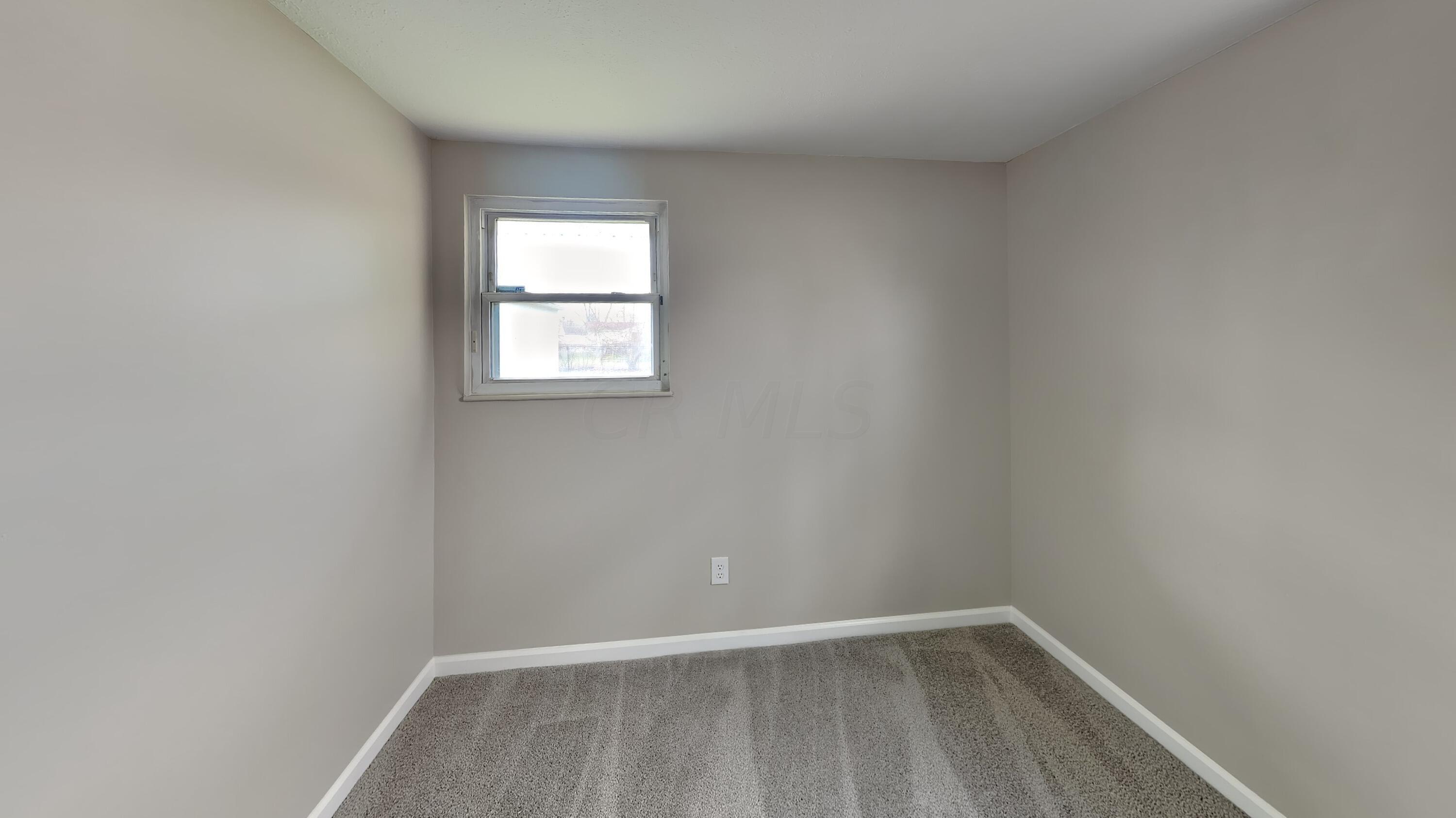 3891 Briggs Road Columbus, OH 43228 - Photo 6 of 11 8_Image_z927tFKcYC