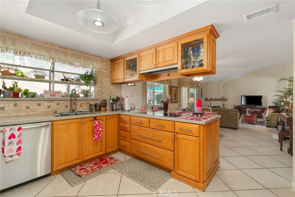 9620 Hidden Farm Road Rancho Cucamonga, CA 91737 - Photo 11 of 29