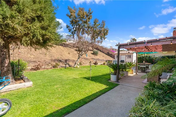 $1,050,000 | 9620 Hidden Farm Road, Rancho Cucamonga, CA 91737