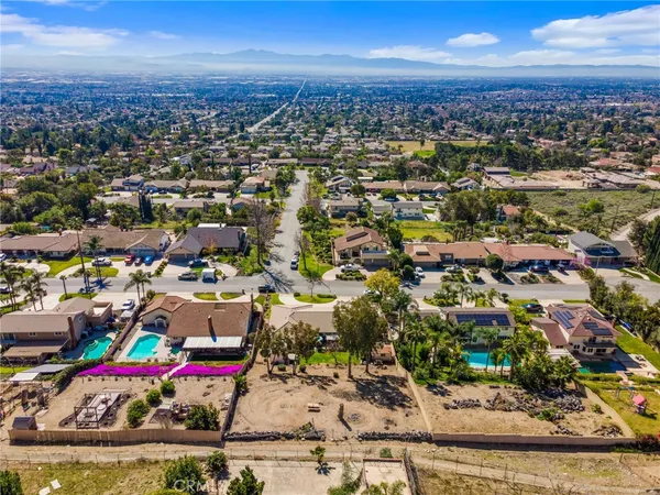 $1,050,000 | 9620 Hidden Farm Road, Rancho Cucamonga, CA 91737