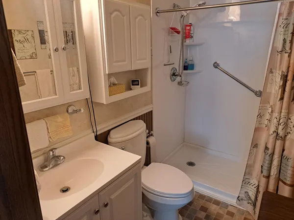 $109,900 | 913 Abbott Street, Unit 204, Albert Lea, MN 56007